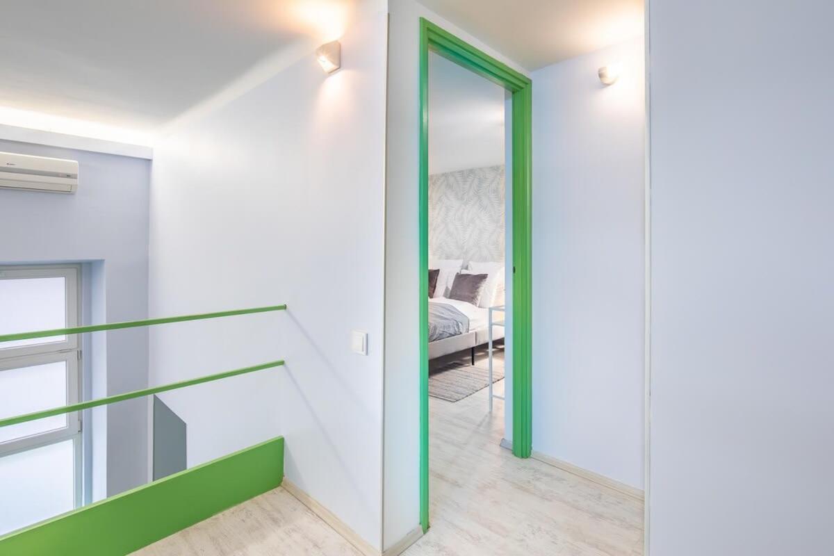 Very Central - Unique Design - New Studio Budapest Eksteriør bilde